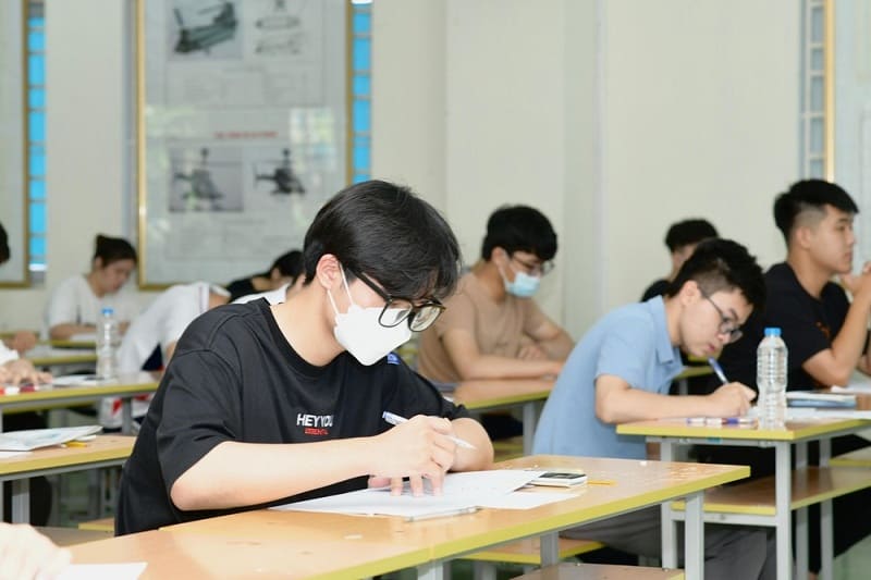 Hình 3: Thi chứng chỉ tiếng Trung tại Đại học Đông Á – Đà Nẵng