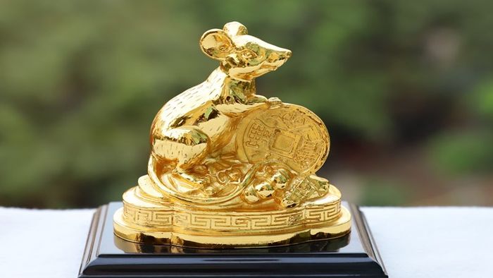 Mệnh Thủy Có Nên Đeo Vàng Không? Giải Đáp Chi Tiết Từ A Đến Z