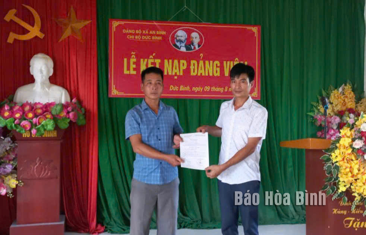 SInh viên có nên vào đảng không? Góc nhìn khách quan