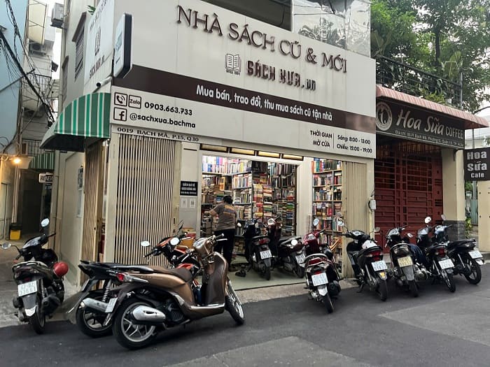 Nhà Sách Xưa là địa chỉ mua bán và lưu giữ nhiều cuốn sách hiếm, có giá trị cao