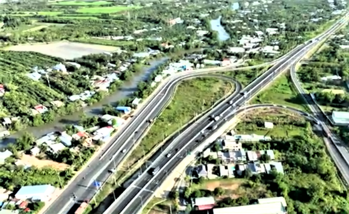 Kinh tế Vĩnh Long 9 tháng đầu năm 2025: Tăng trưởng tích cực và đẩy mạnh chuyển đổi số